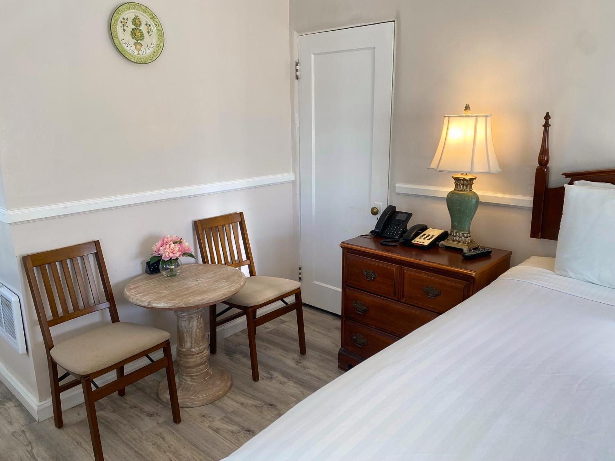 Carmel Green Lantern Inn Extérieur photo