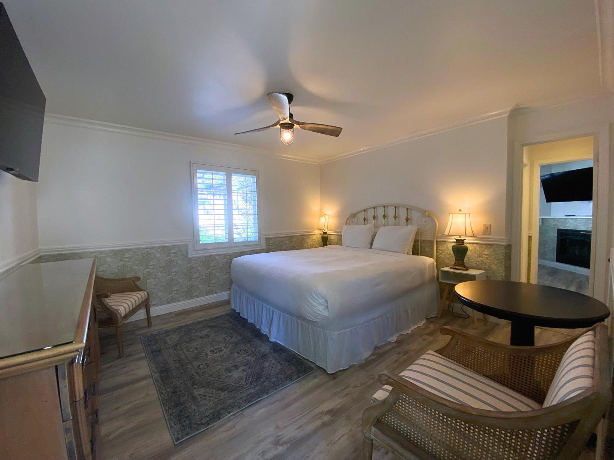 Carmel Green Lantern Inn Extérieur photo