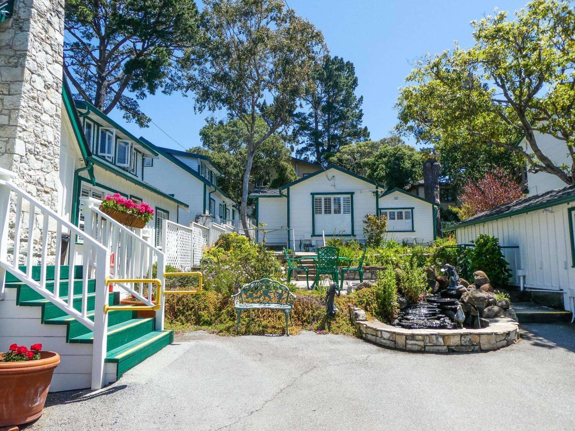 Carmel Green Lantern Inn Extérieur photo