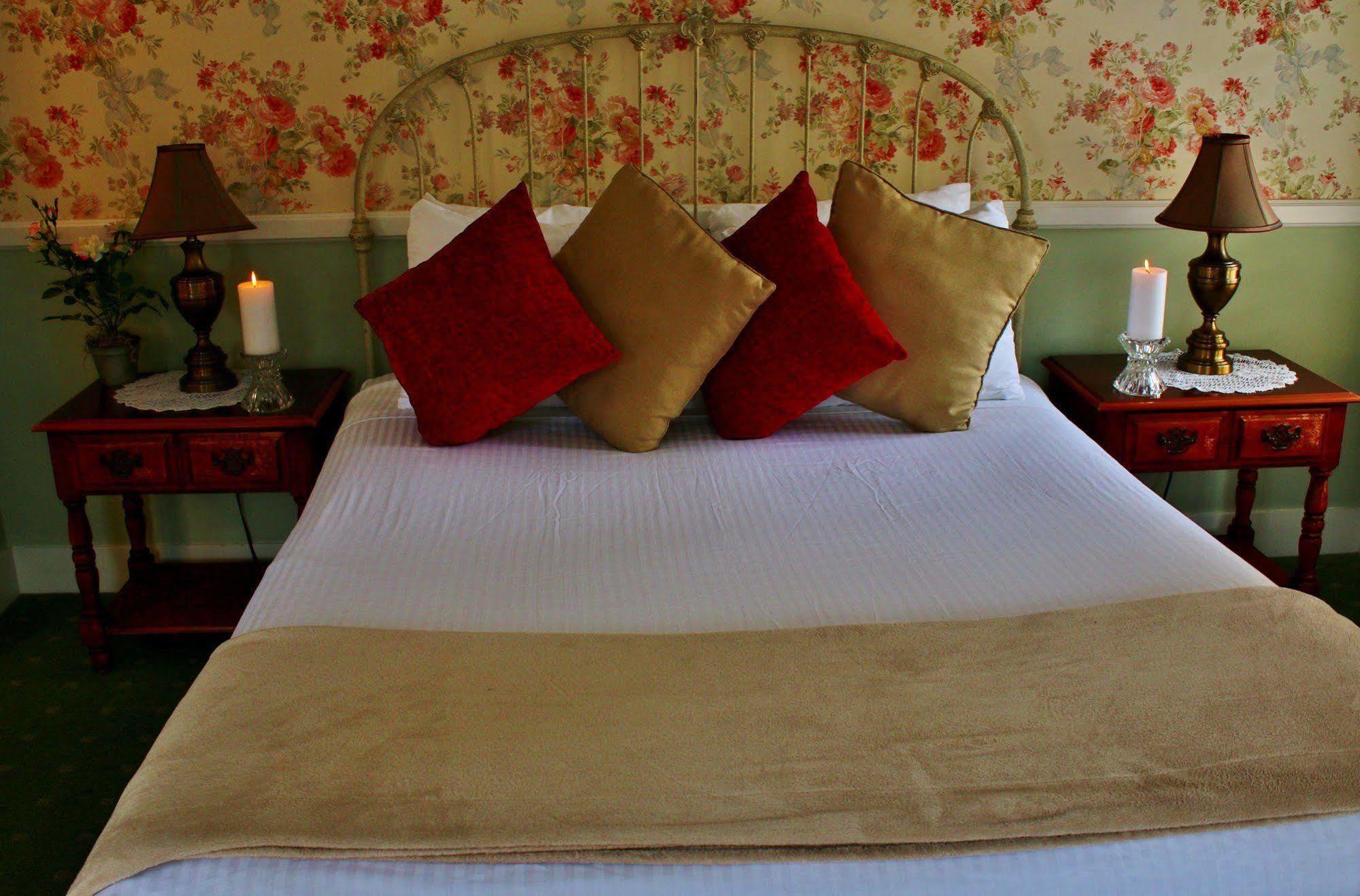 Carmel Green Lantern Inn Extérieur photo